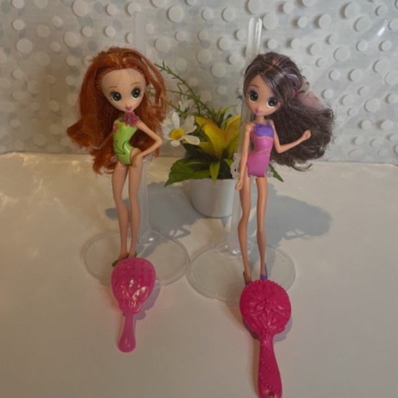 Barbie Thumbelina 🦋Janessa & Chrysella dolls - Picture 2 of 16